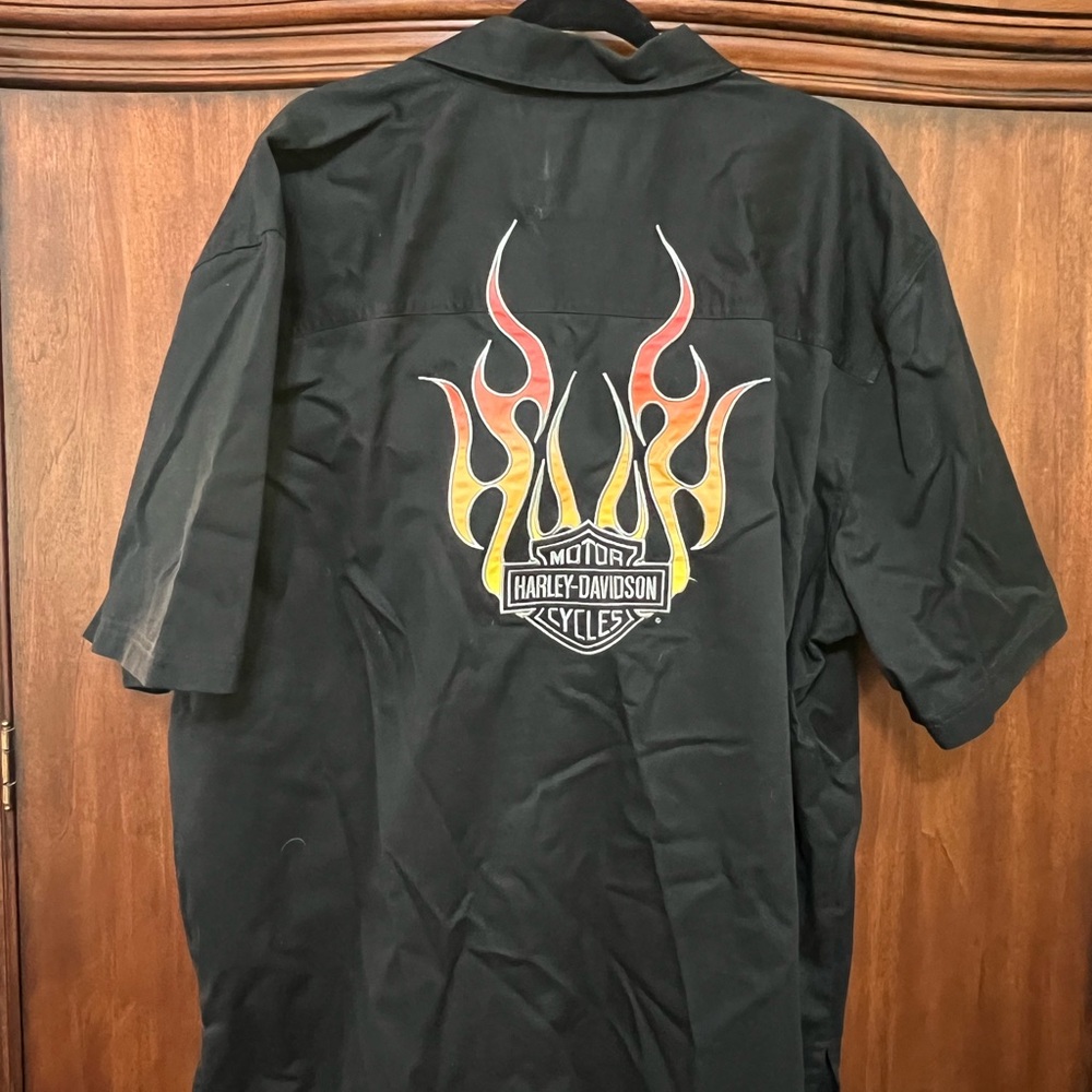 Harley-Davidson Black Shirt with Flame Graphics